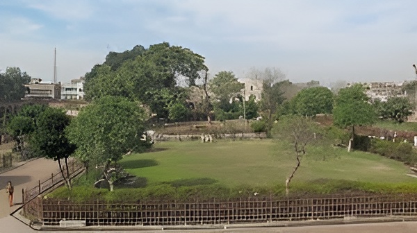 Commercial Markets and Facilities