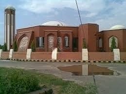 Facilities & Amenities: